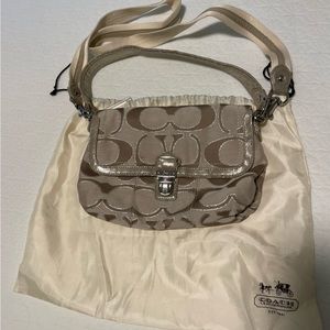Vintage Authentic Coach Poppy handbag